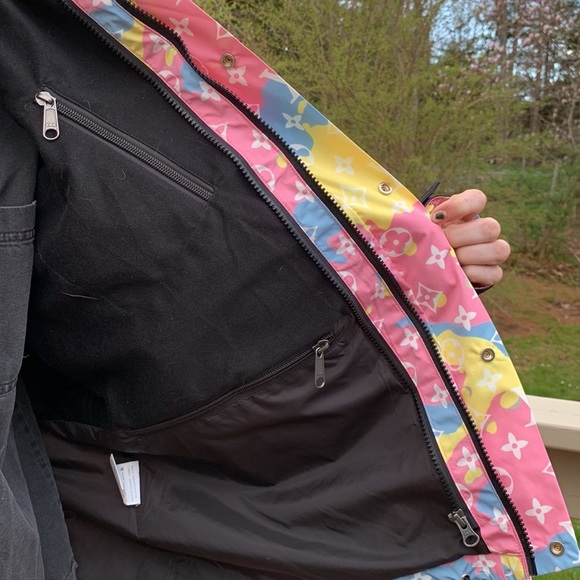 📌 NWOT Bravest Studios LV Monogram Cotton Candy Pink Parka - Picture 5 of 11